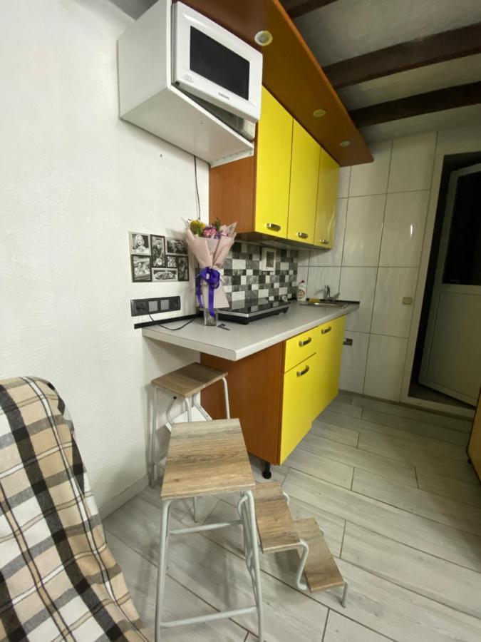 House&House 84 Apartamento Petropavlovskaya Borshchagovka Exterior foto